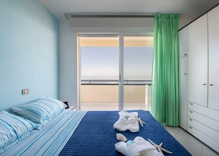 Belvedere Vista - Seafront Римини