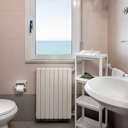 Belvedere Vista - Seafront